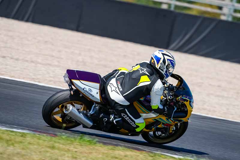 donington no limits trackday;donington park photographs;donington trackday photographs;no limits trackdays;peter wileman photography;trackday digital images;trackday photos